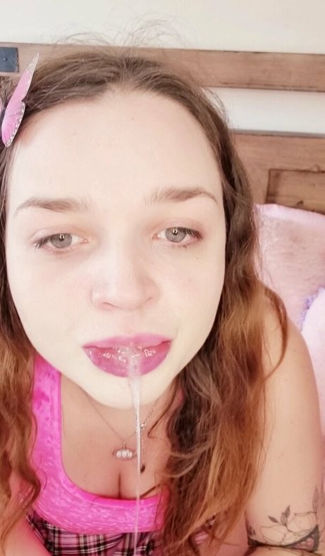 lillypinkk pretty pornstar pics