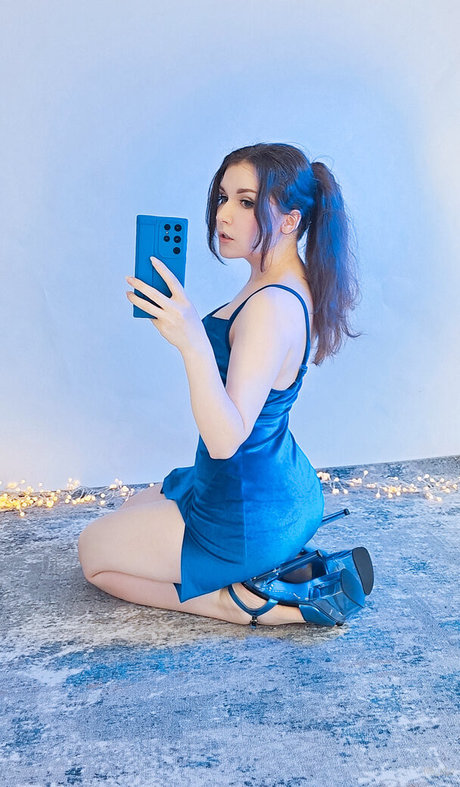 KittyKlaw ASMR star photo