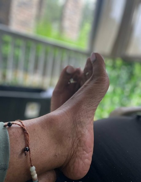 gmtninc pretty model img