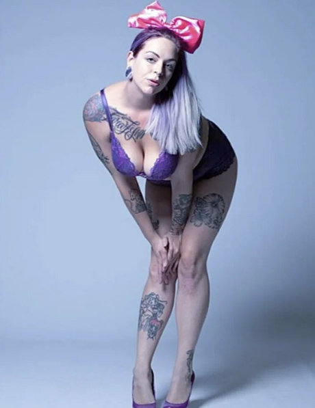 inkedshyvixen star beautiful photo
