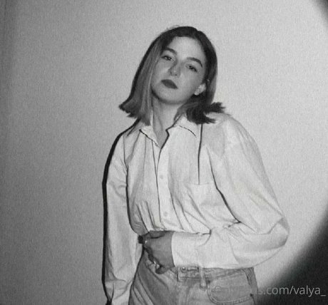 valya_ star top images
