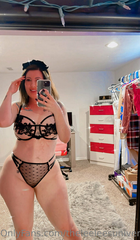 leeleezillafree model exclusive photo