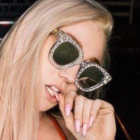 KendraSunderland star hot galleries