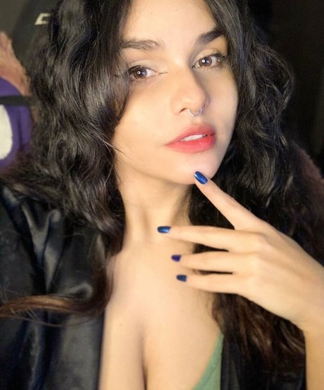 Robertinha hot star pictures