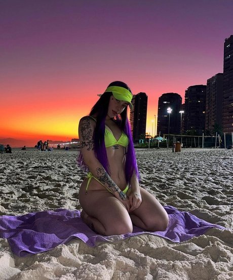 Anajumendes nude star archive