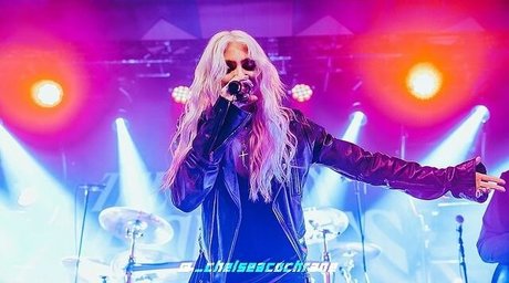 Taylor Momsen pornstar nude image