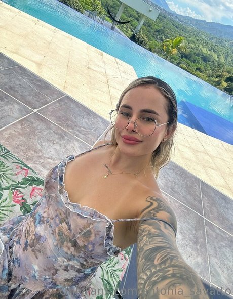 antonia savatto hd pornstar pics