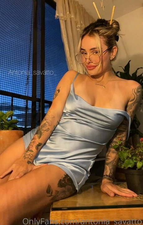 antonia savatto star hot photos