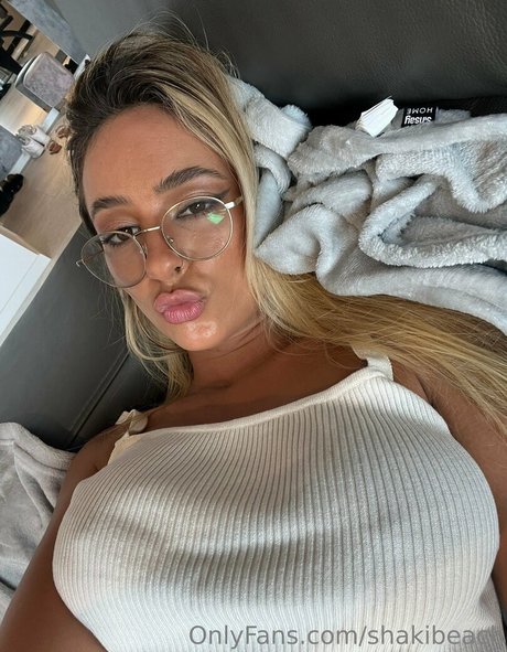 Shakibeach pornstar galleries