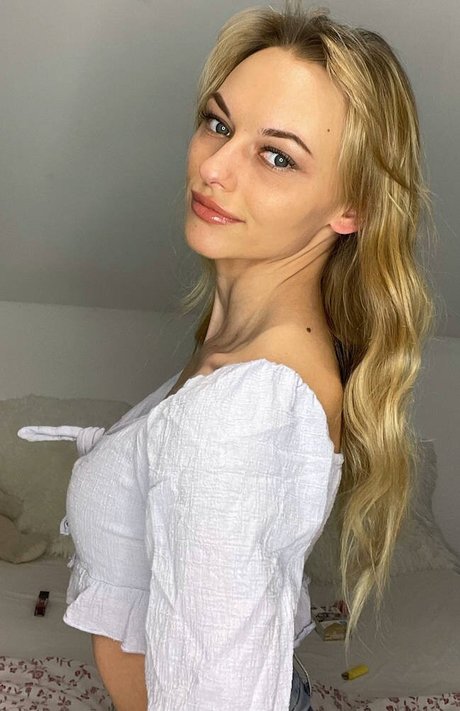 JasminaKlum star porn archive