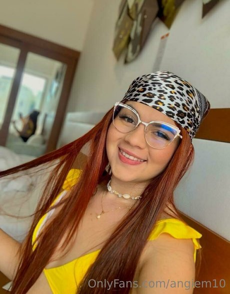 angiem10 model nude images