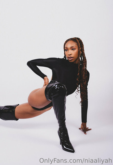 niaaliyah beautiful model photo