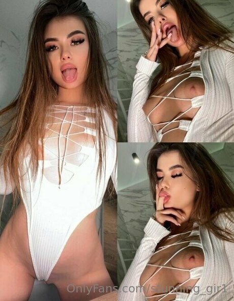 stunning gir1 naked actress archive