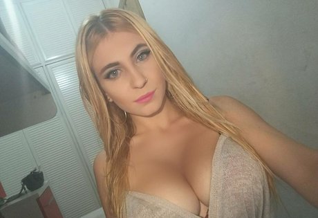 Mireia Rodriguez naked pornstar image