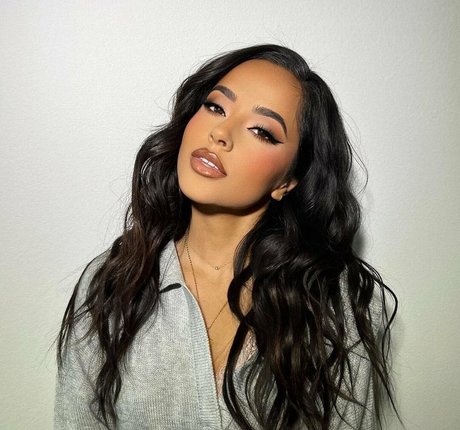Becky G perfect actress images