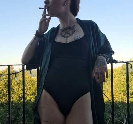 tr33ivy nude pornstar archive