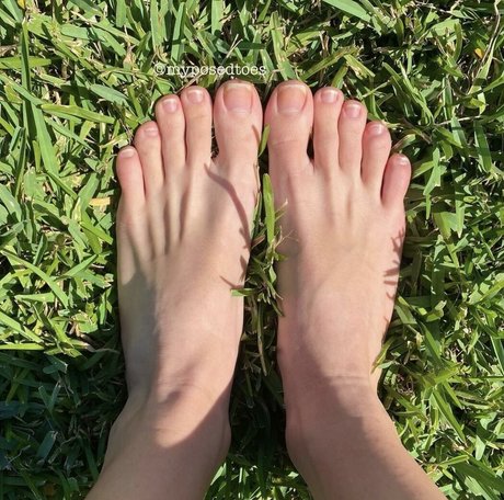 Brooke Jones pornstar hd gallery