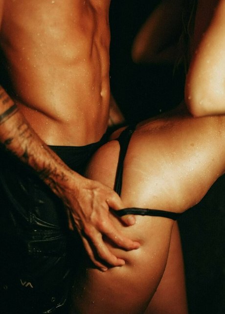 Polina Malinovskaya nice model picture