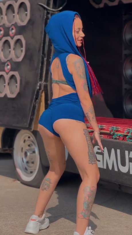 Yagmur Simsek_ perfect model pictures