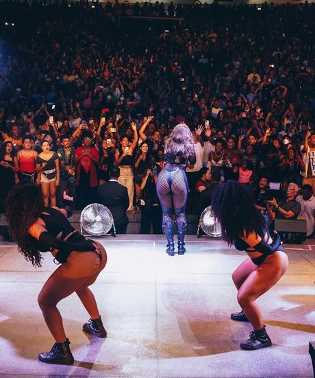 Iza Cantora best actress pictures