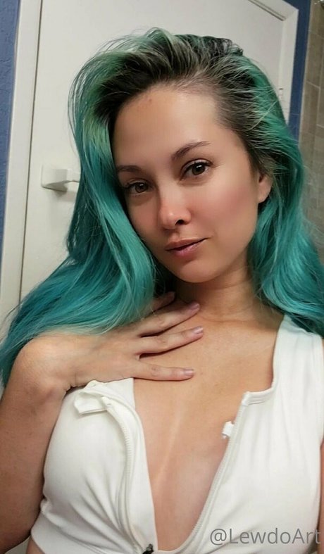 HendoArt model naked img