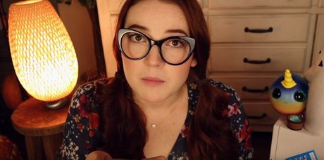 Goodnight Moon model sex galleries