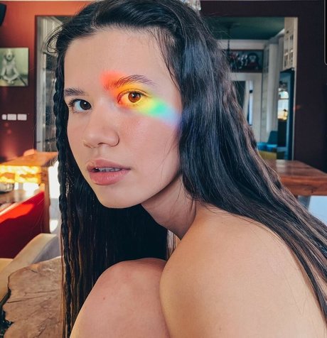 Evelin nudes actress picture