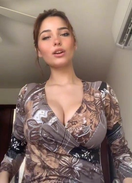 Aviya Danino star perfect pics