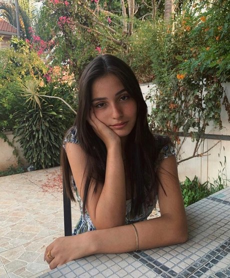 Aviya Danino sex model img