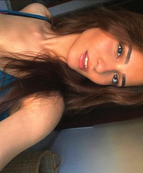 Aviya Danino star hd pictures