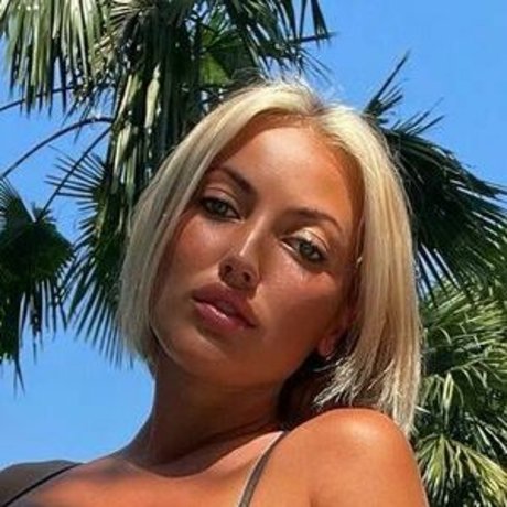 dolcedollll beautiful model picture