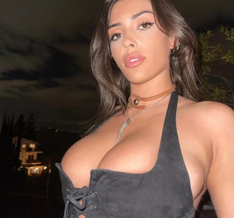 Bianca Censori exclusive actress pics