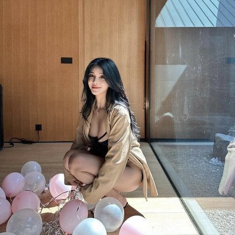 June Gong pornstar sex pictures