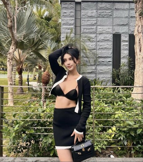 June Gong nudes pornstar img