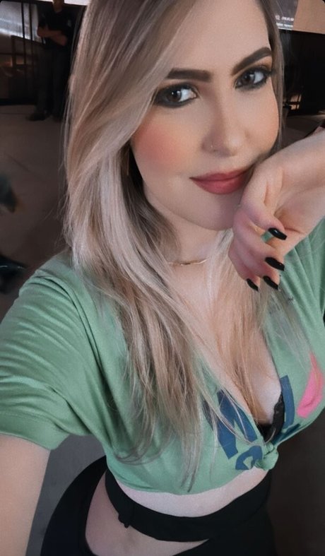 Natacha Fanganiello model hot images