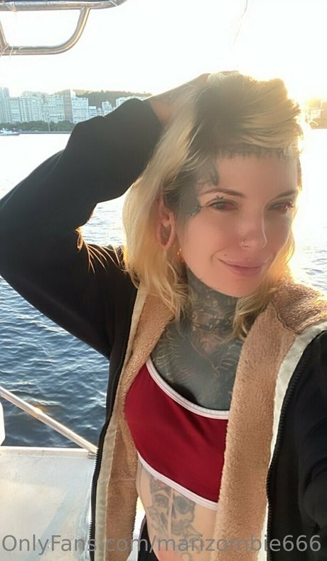 marizombie666 naked star pics