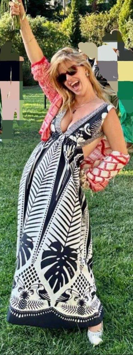 Kelli Garner star adult pic