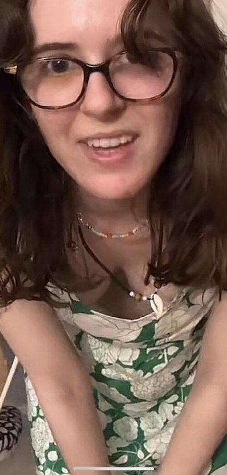 Jellycatfishing erotic star img