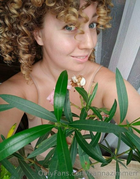 hannazimmerr naked star pics