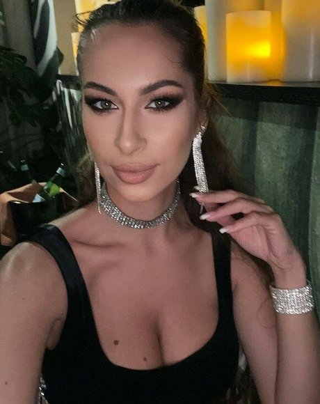 Olesia Levana art pornstar archive