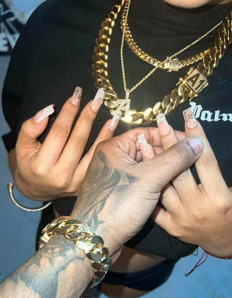 badlilshego pornstar nude image