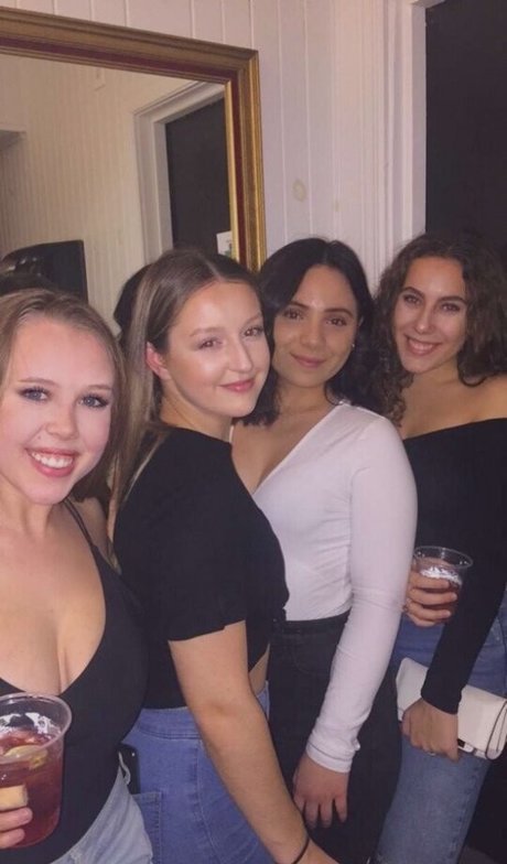 Emily Kyte adult star picture