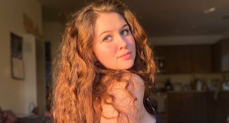 allnaturalaurora xxx actress image