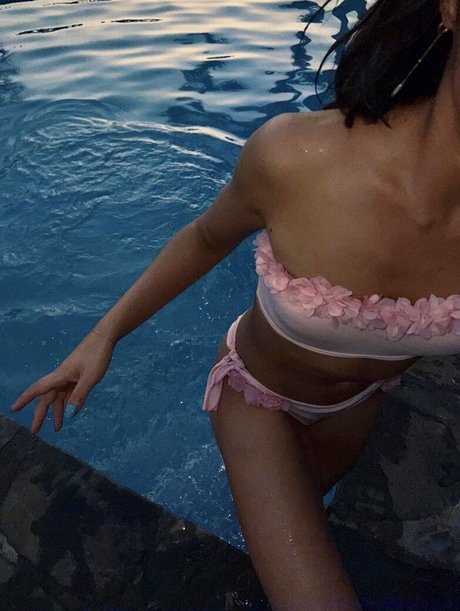 Vanessa Bauer pornstar naked photos