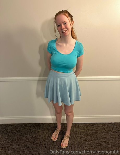 Cherrylovebombb adult model galleries