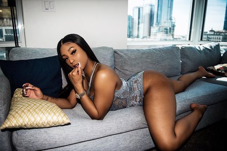 Mizz Twerksum pornographic actress image