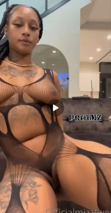 Mizz Twerksum adult star photo
