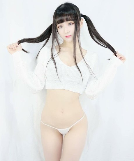 monamisa model pretty gallery