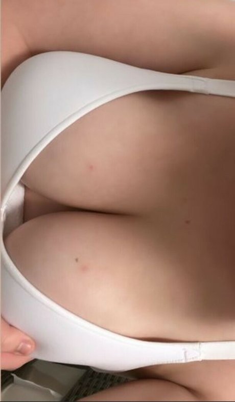 Trap house mom hd model pic