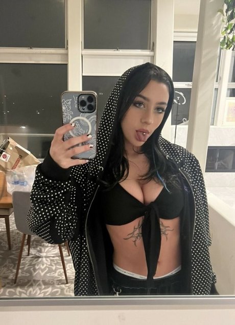 Elle Taylor pornstar nice picture